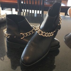 Black leather Zara booties! Size 38
